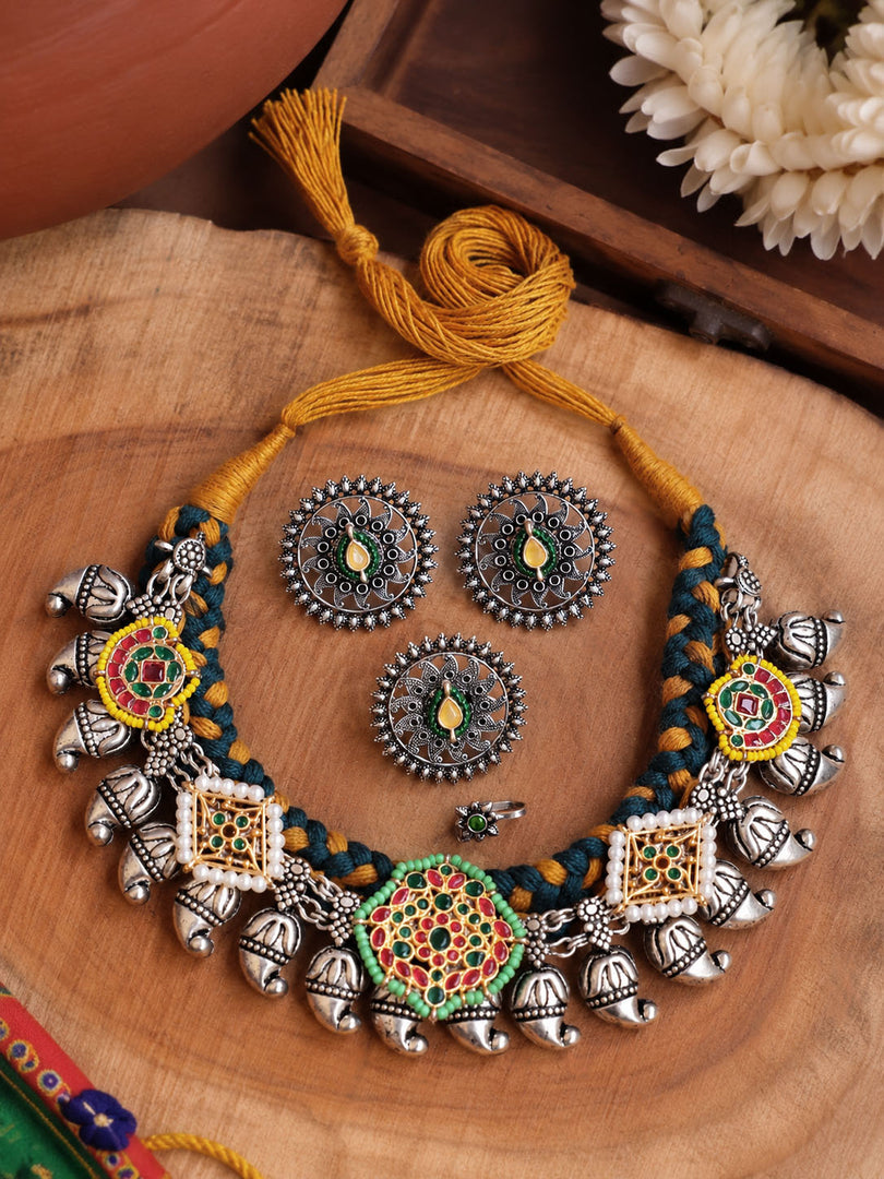 Fusion Mango Motif Threaded Jewellery Set