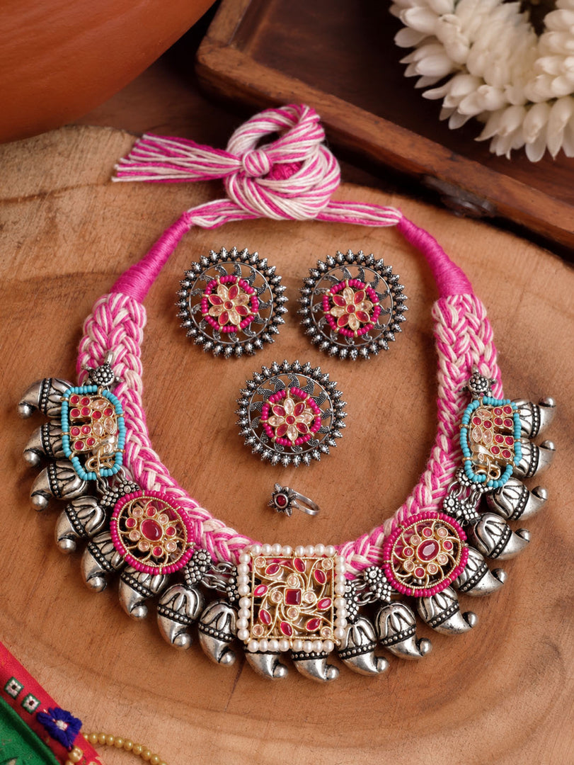 Fusion Mango Motif Threaded Jewellery Set