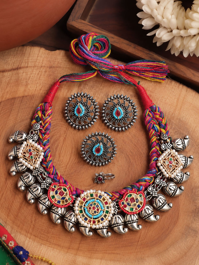 Fusion Mango Motif Threaded Jewellery Set