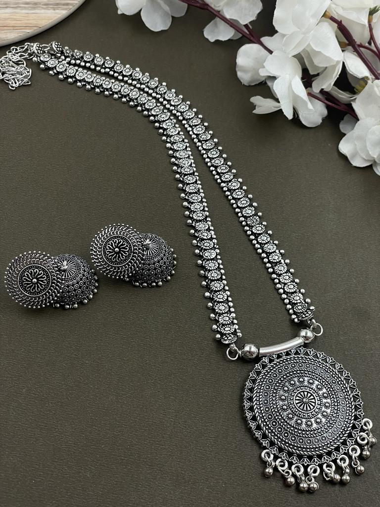 SANA SILVER OXIDISED JEWELLERY SET