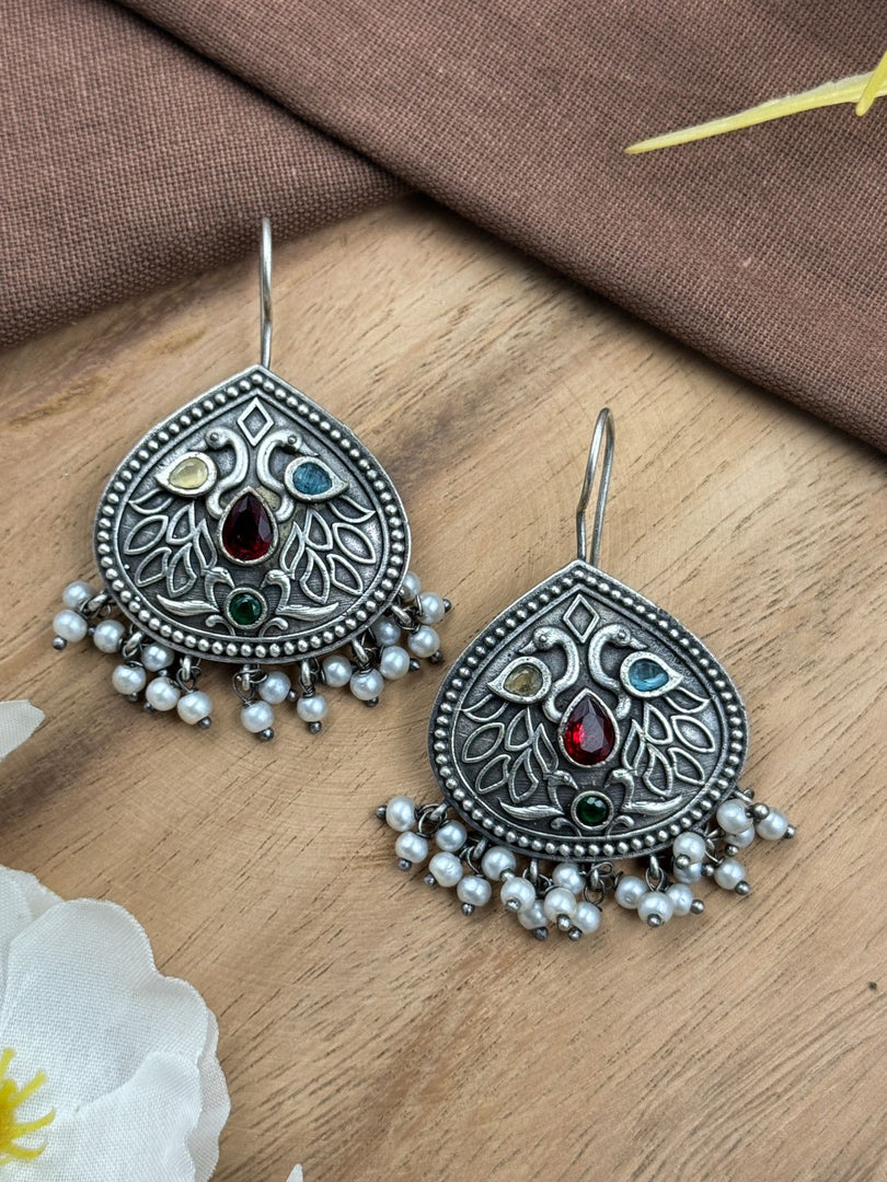 VIHA DANGLER EARRINGS