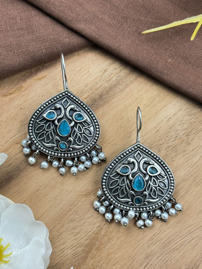 VIHA DANGLER EARRINGS
