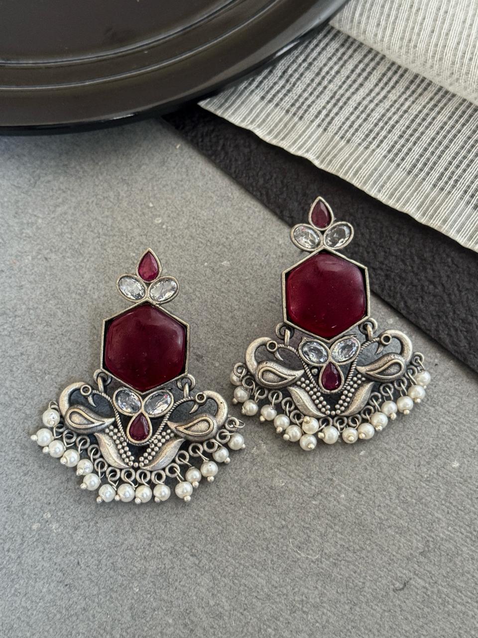 VAANI DANGLER EARRINGS