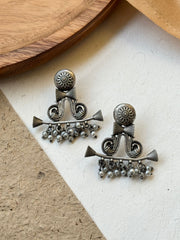 YUVIKA STUD EARRINGS