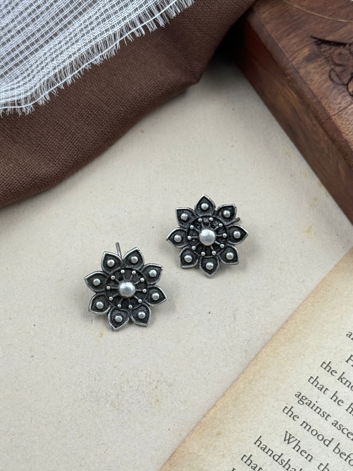 NIHARIKA OXIDISED STUDS EARRINGS