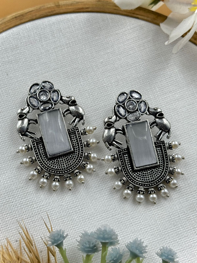 Tiya Stud Stone Earrings