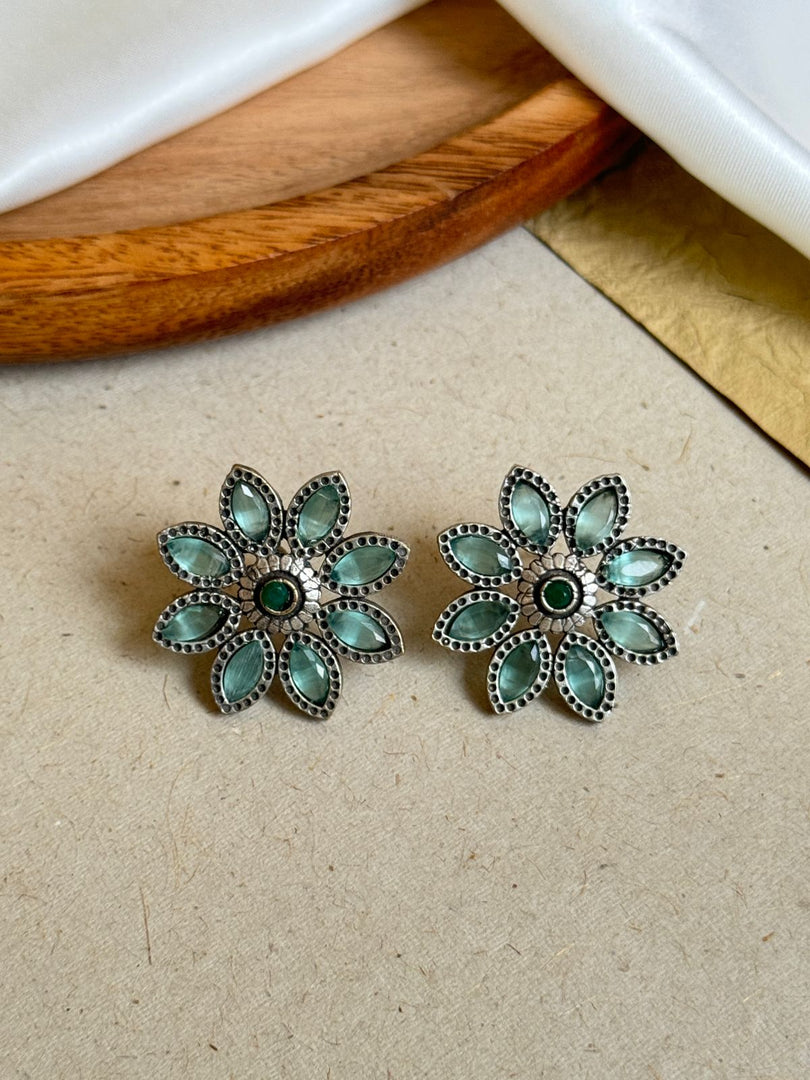 Nishi Stud Stone Earrings
