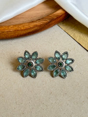 NISHI STUD EARRINGS