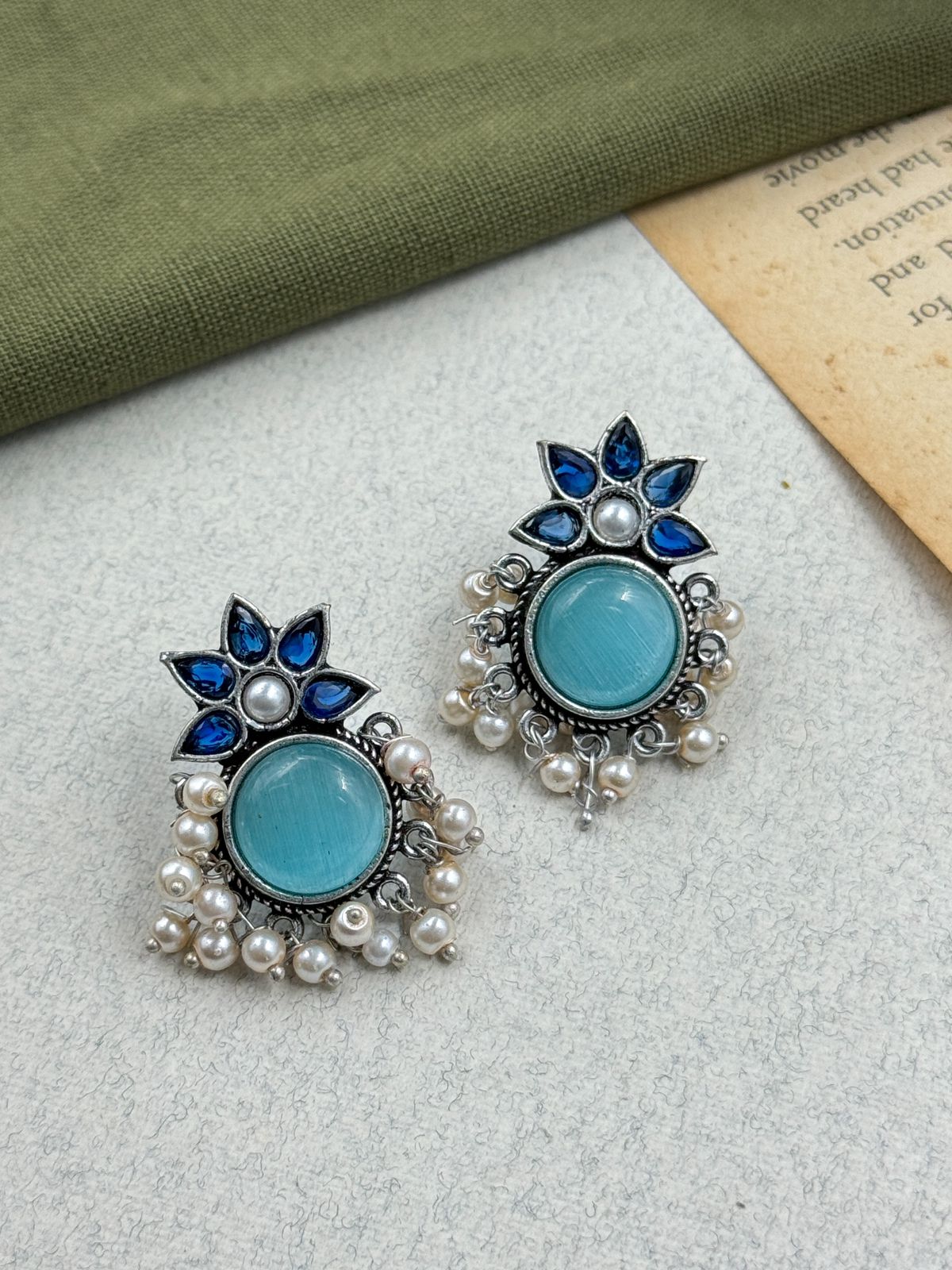 KRISHA STUDS EARRINGS