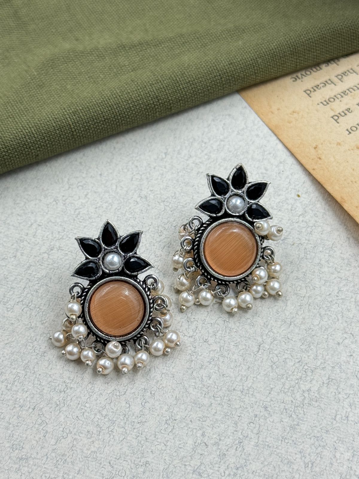 KRISHA STUDS EARRINGS