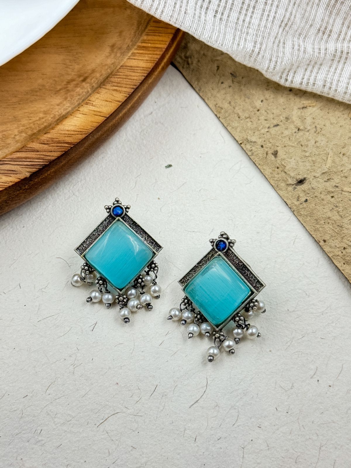 MEERA STUDS EARRINGS