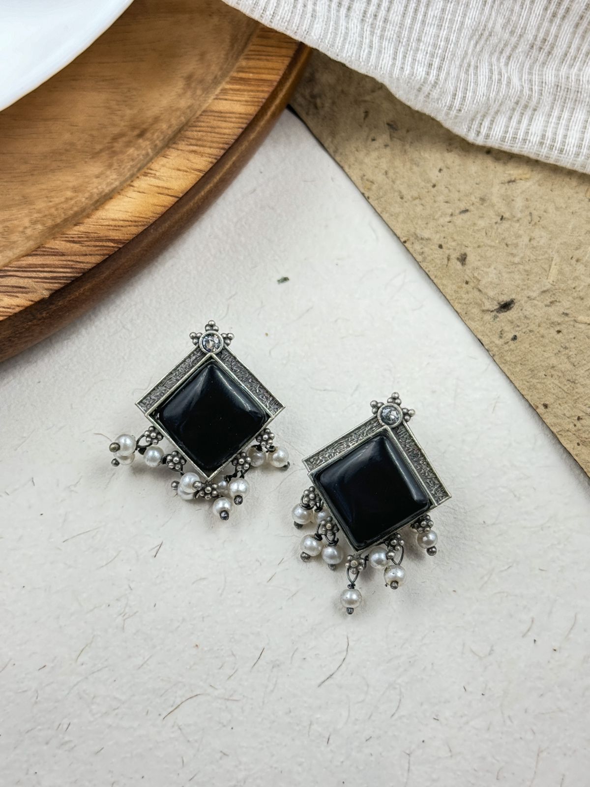 MEERA STUDS EARRINGS