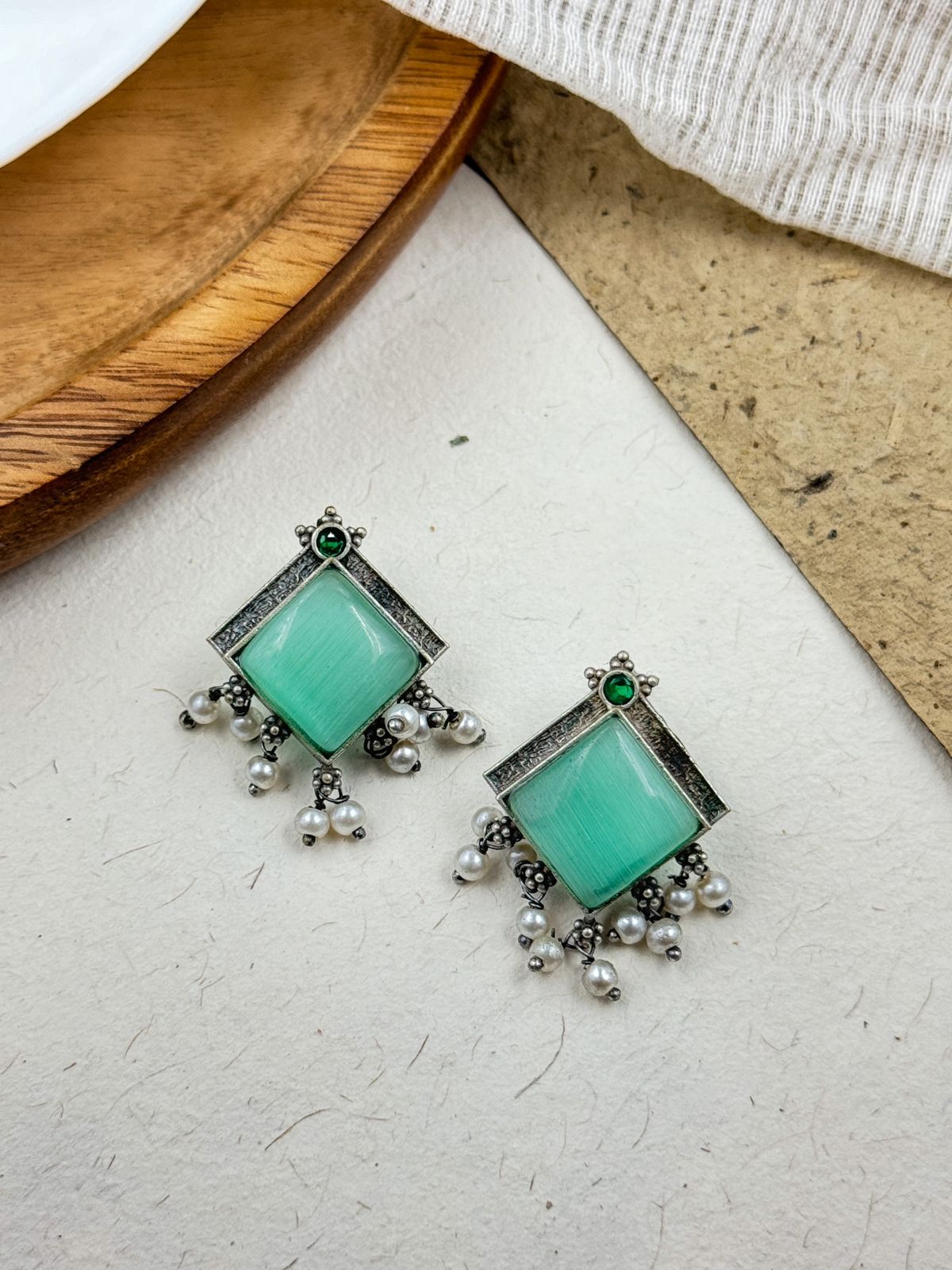 MEERA STUDS EARRINGS