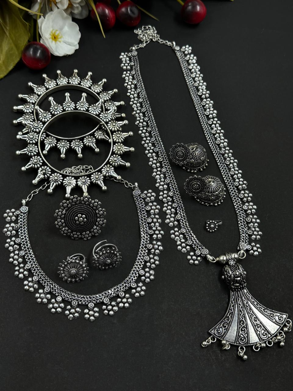 7 PIECE FLOWER OXIDISED JEWELLERY SET COMBO