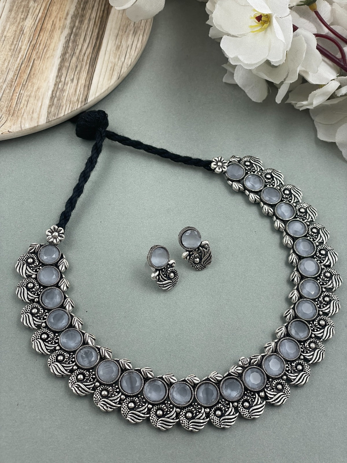 MIRA SILVER OXIDISED STONE NECKLACE SET