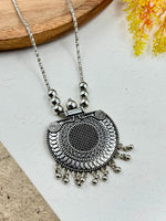 Load image into Gallery viewer, OXIDISED SILVER DESIGNER CHAIN PENDANT