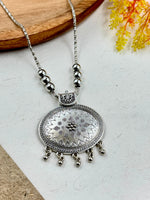 Load image into Gallery viewer, OXIDISED SILVER DESIGNER CHAIN PENDANT