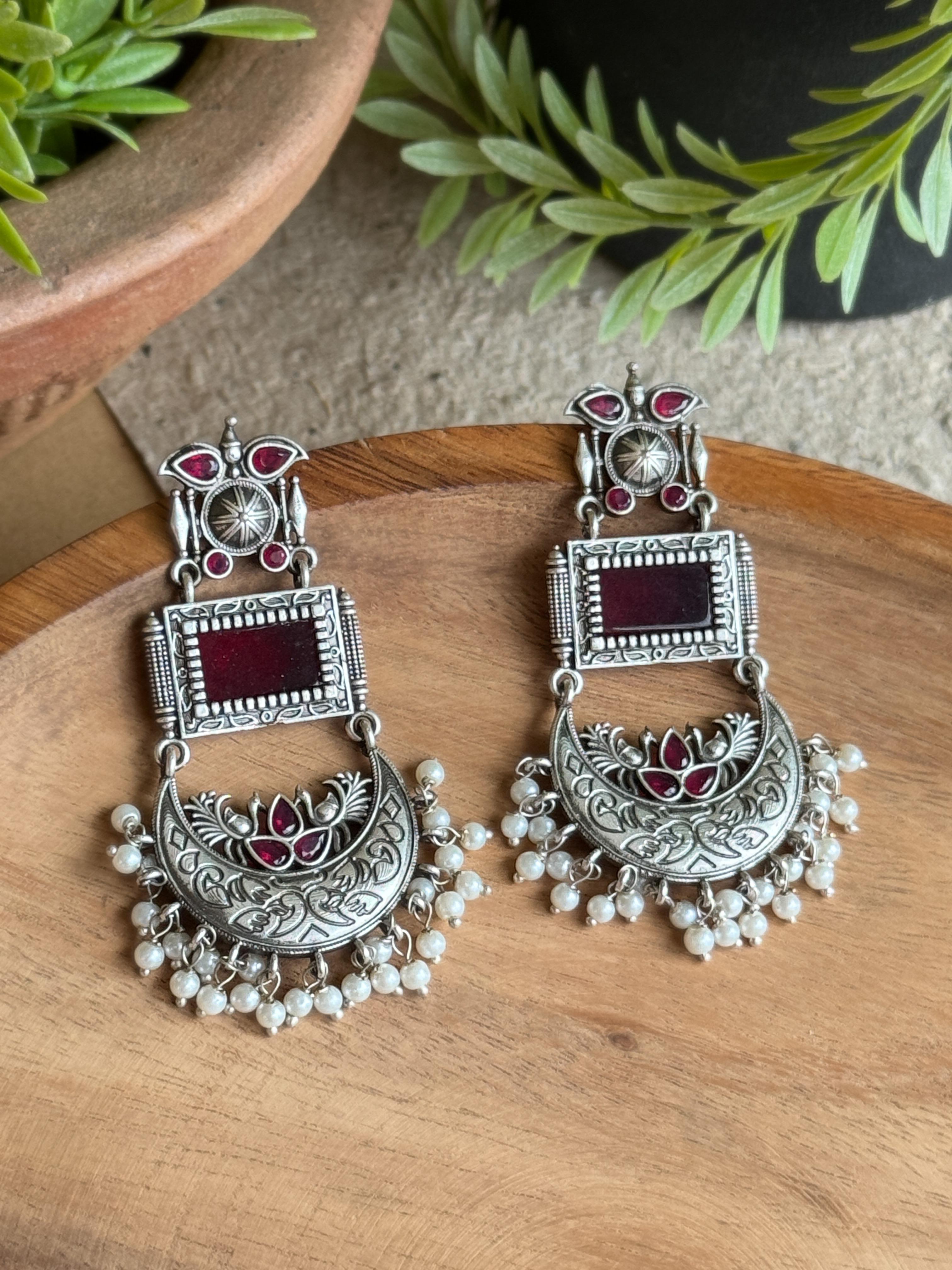 AROHI SILVER LOOKALIKE DANGLER EARRINGS