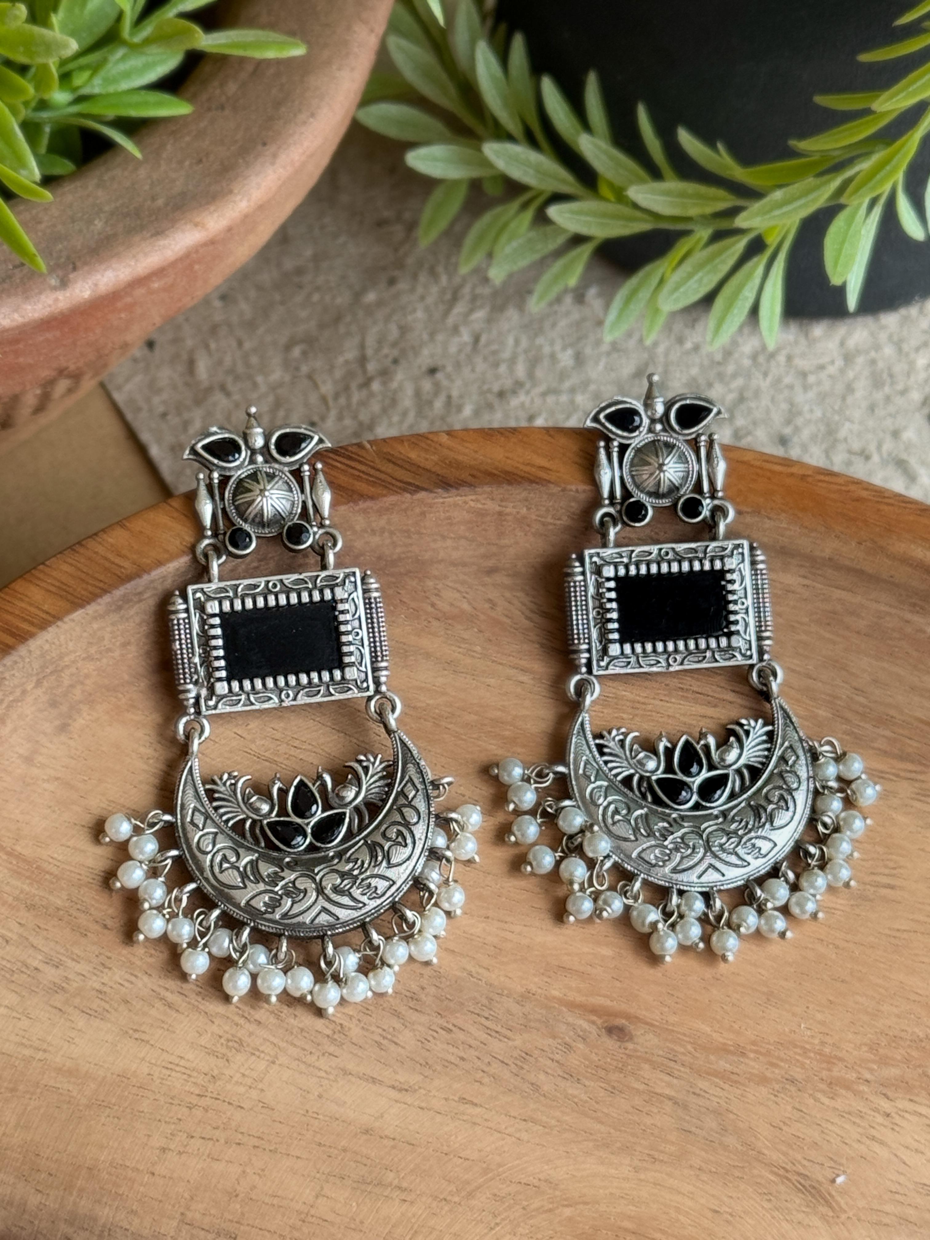 AROHI SILVER LOOKALIKE DANGLER EARRINGS