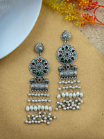 Load image into Gallery viewer, AKSHA DANGLER EARRINGS