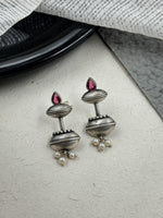 Load image into Gallery viewer, VIHA STUD EARRINGS