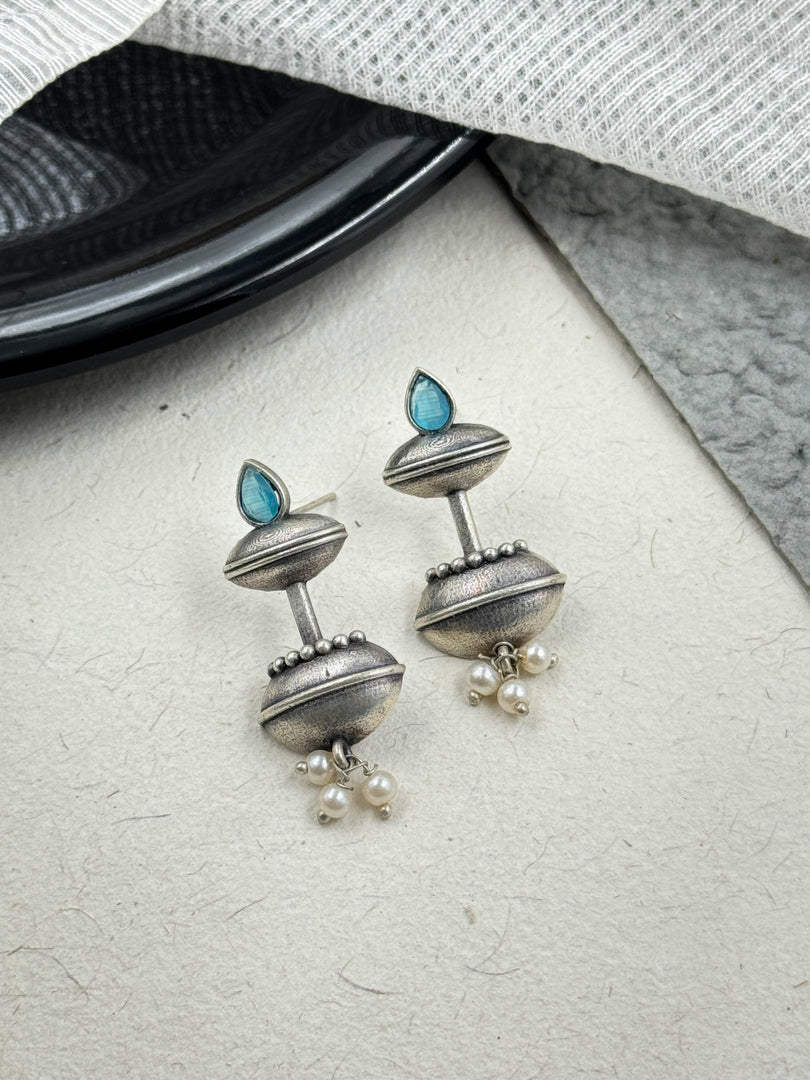 VIHA STUD EARRINGS