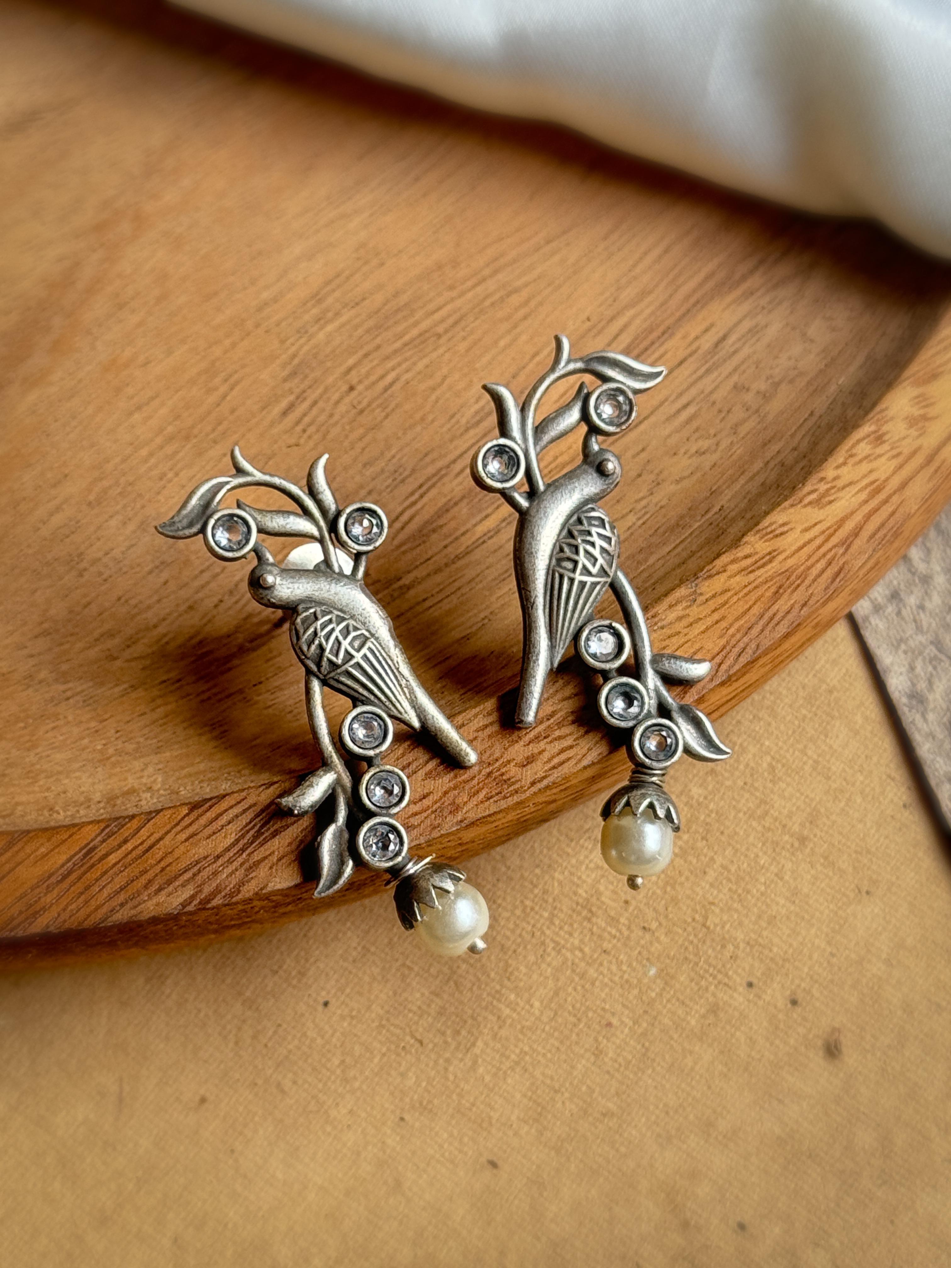 PIYA OXIDISED STUDS EARRINGS