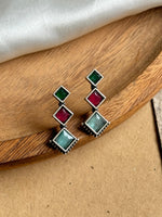 Load image into Gallery viewer, AARVI STUD EARRINGS