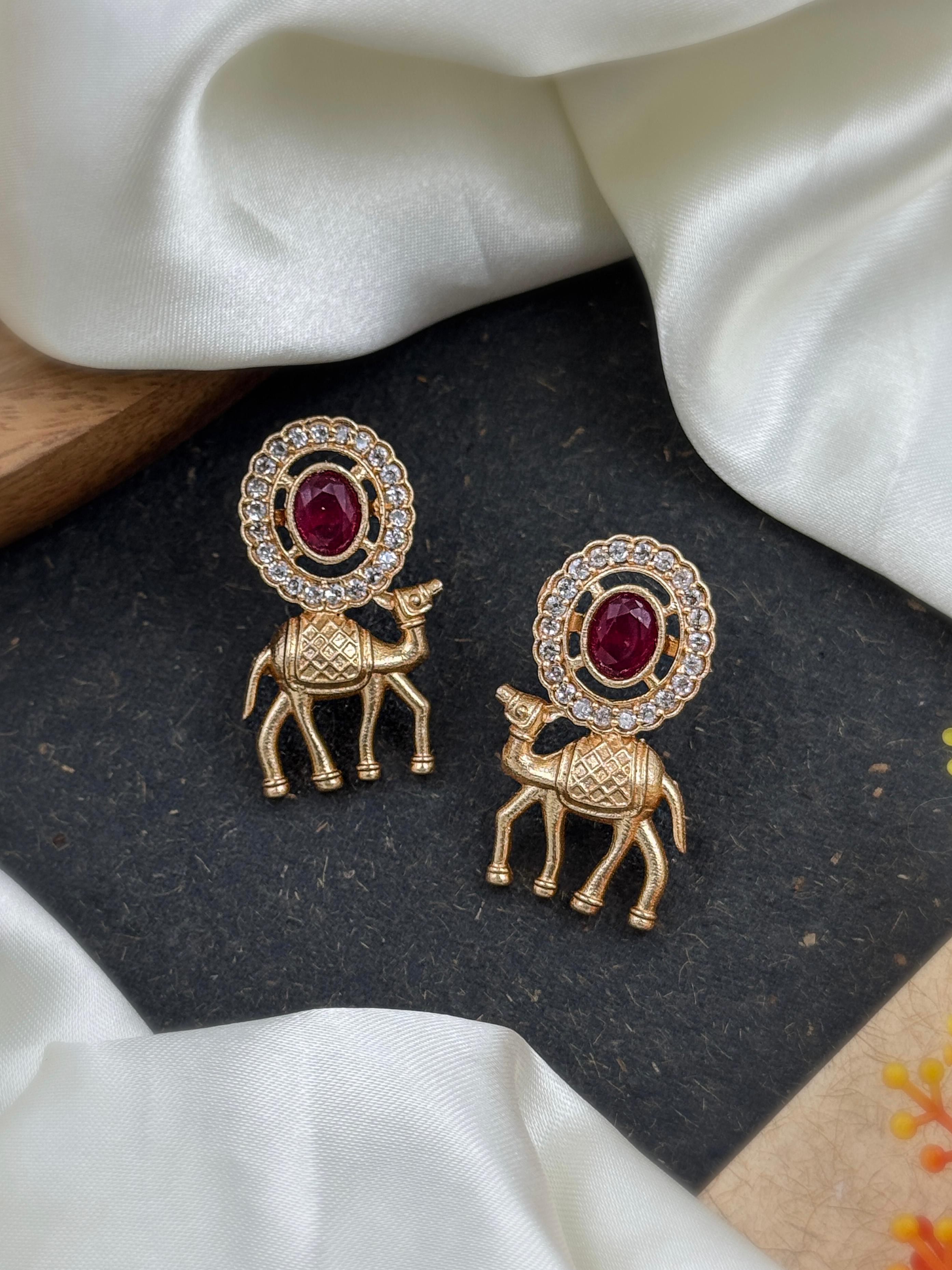 ROSEGOLD STONE STUD EARRINGS