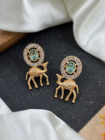 Load image into Gallery viewer, Rosegold stud Earrings