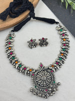 Load image into Gallery viewer, ADHIRA HANDMADE STONE NECKLACE SET