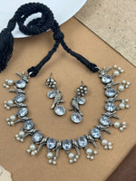 Load image into Gallery viewer, KRITI STONE NECKLACE SET