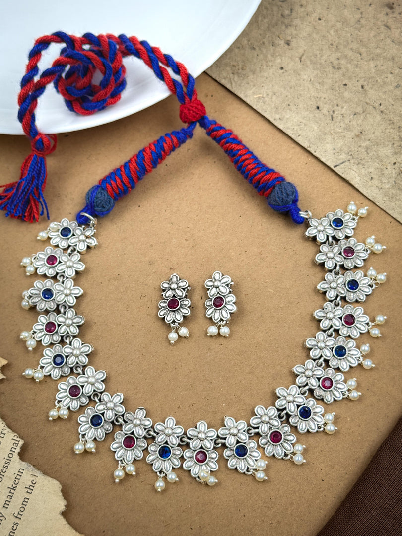 Pranvi Stone Necklace Set