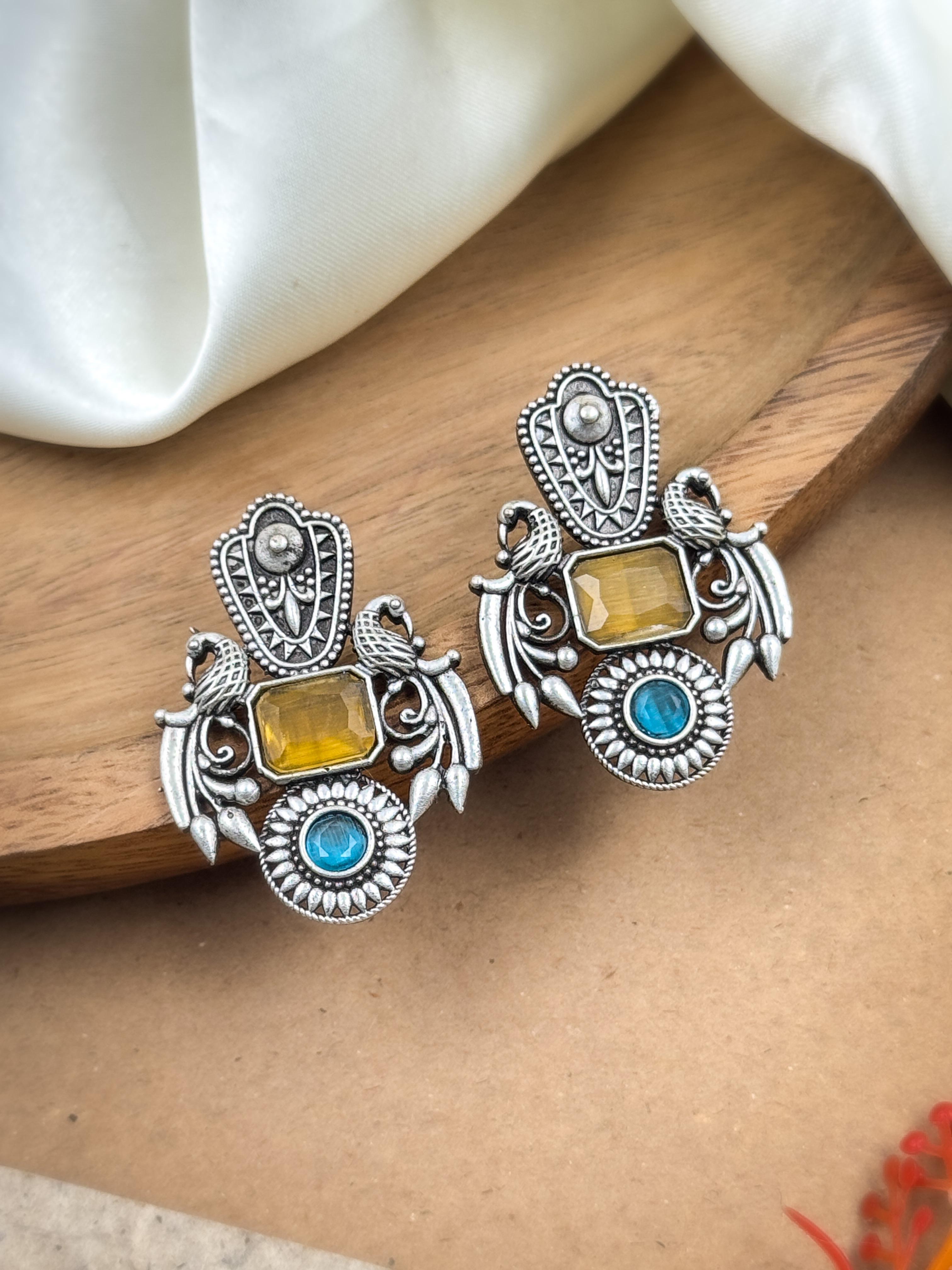 MISHTI STONE STUD EARRINGS