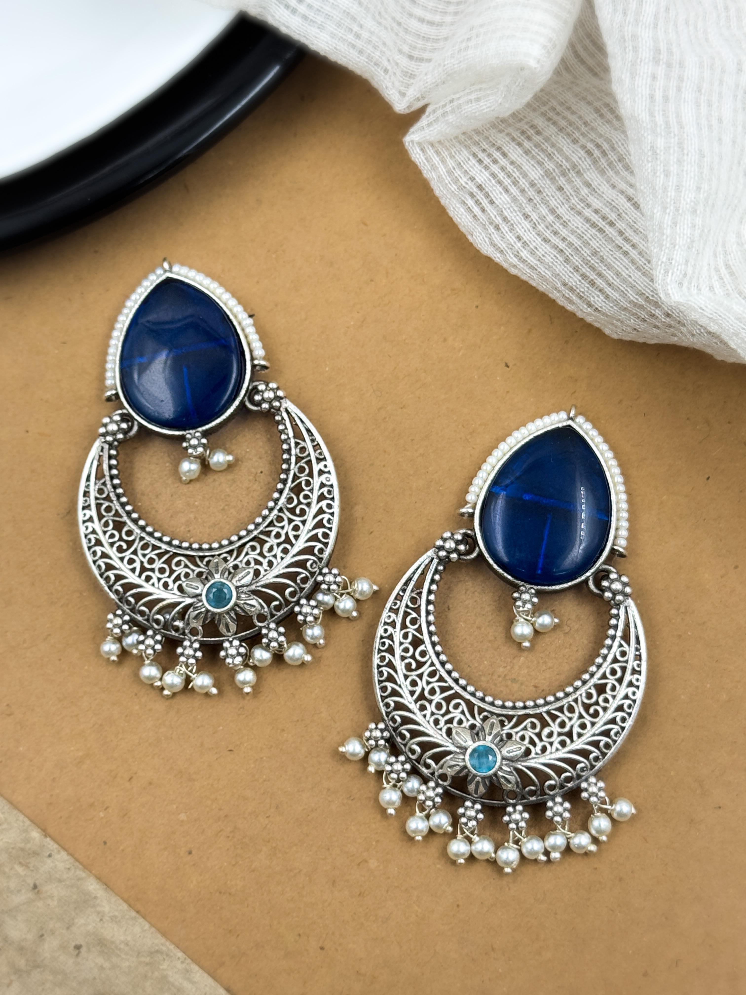 NIYA STONE DANGLER EARRINGS