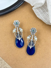 RAYA STUD EARRINGS