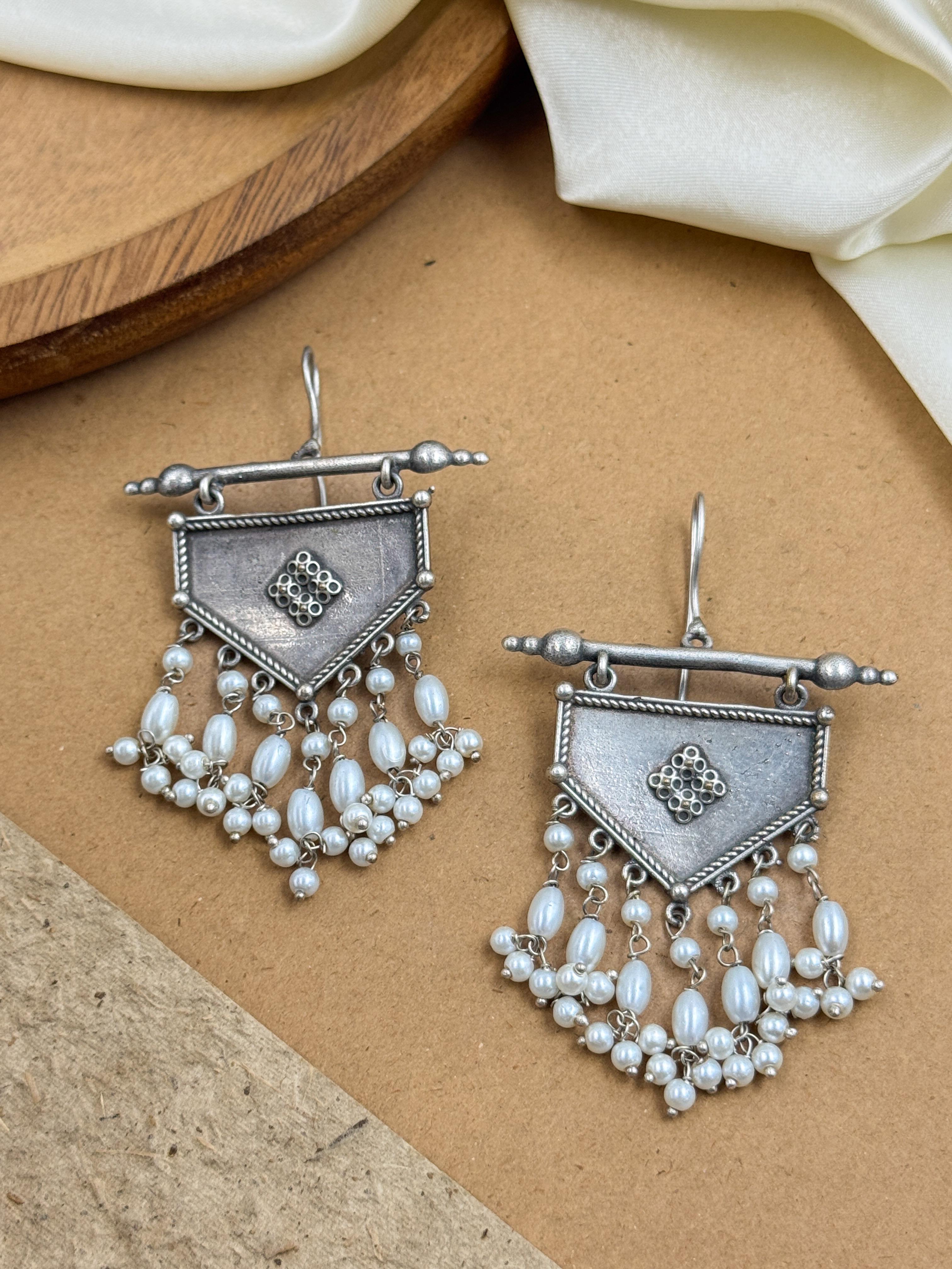 AHANA SILVER LOOKALIKE DANGLER EARRINGS