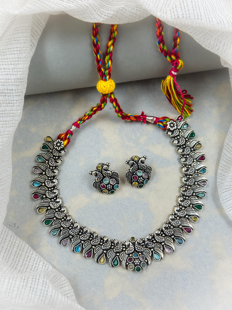 Sanvi Handmade Stone Necklace Set