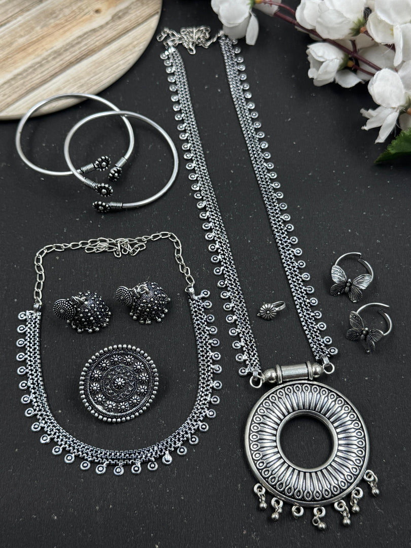 Pakhi 7 Piece Chain Pendant Jewellery Set Combo