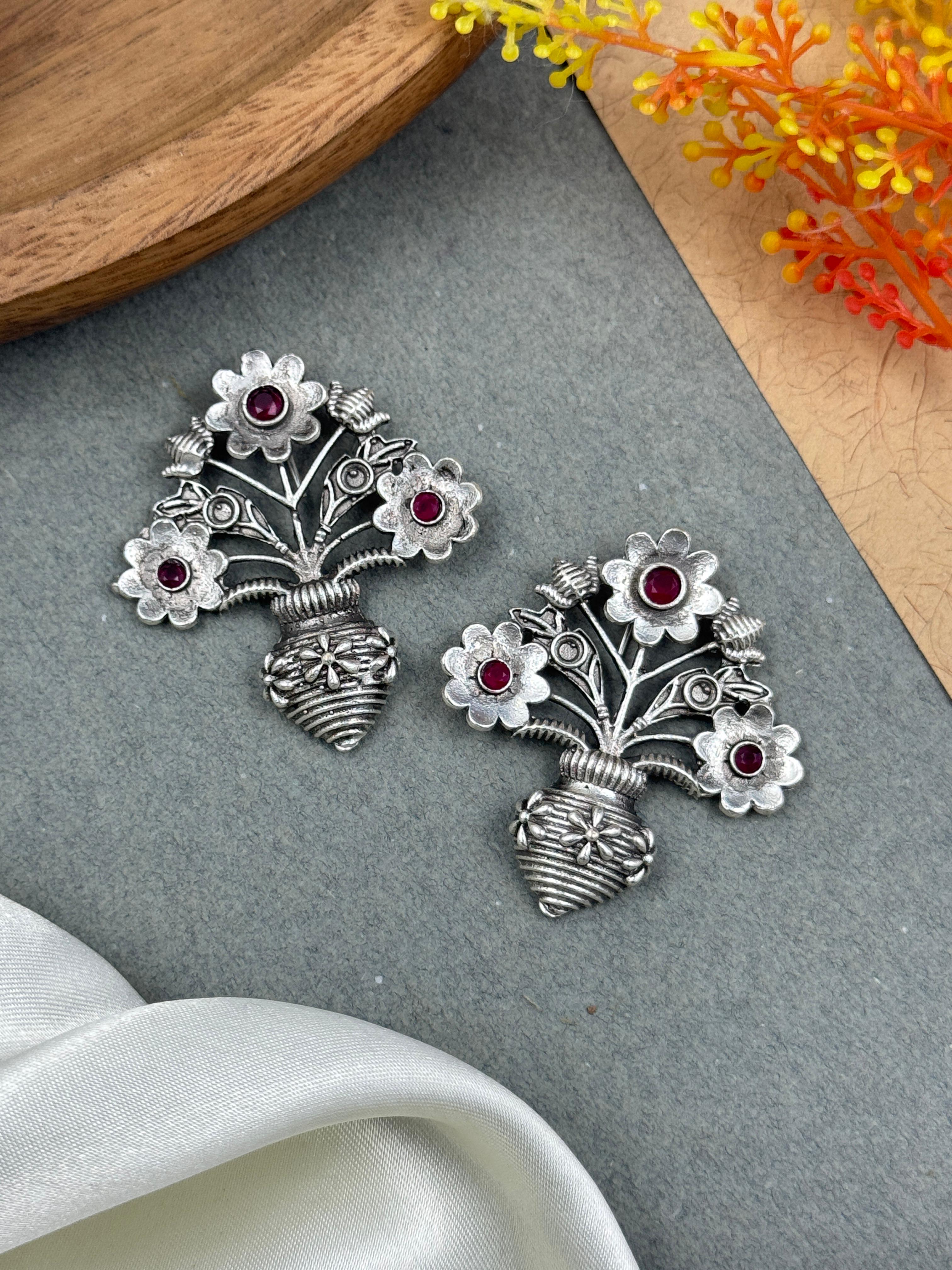 UNIQUE FLORAL POT STUD EARRINGS