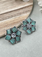 Load image into Gallery viewer, Kashvi Studs Earrings