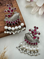 Load image into Gallery viewer, EKVIRA DANGLER EARRINGS