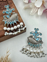 Load image into Gallery viewer, EKVIRA DANGLER EARRINGS