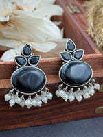Load image into Gallery viewer, ADHVITA STUD EARRINGS
