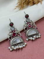 Load image into Gallery viewer, YAMIRA DANGLER EARRINGS