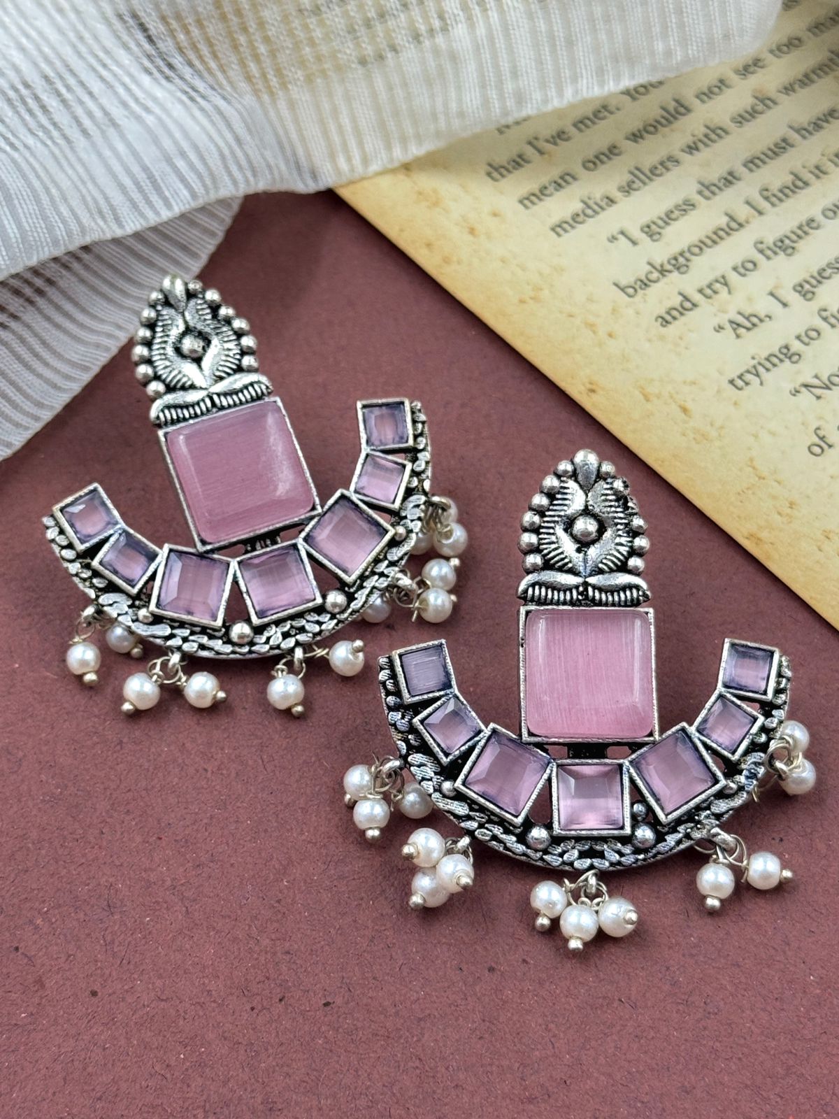 RUBY OVERSIZE STUDS EARRINGS