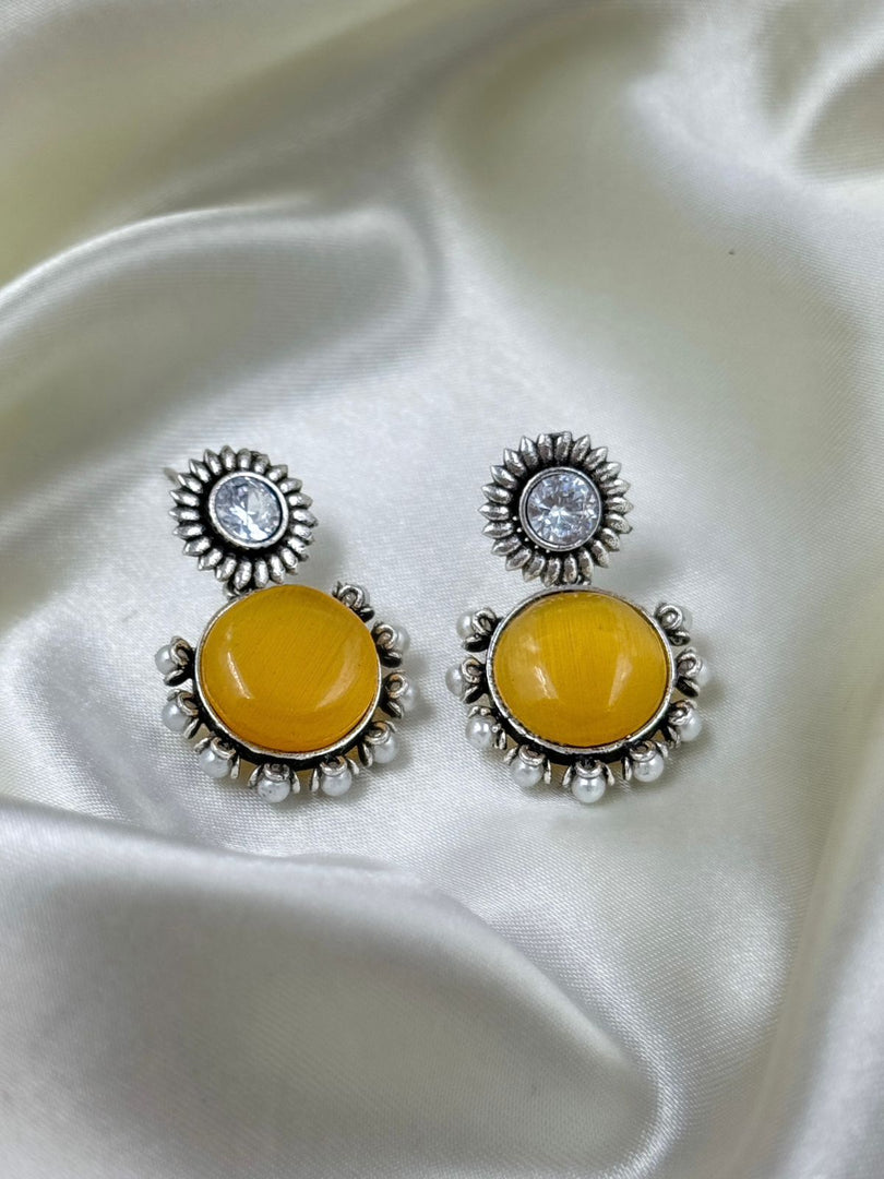 Shruti Stud Stone Earrings