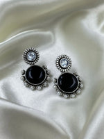 Load image into Gallery viewer, Shruti Stud Stone Earrings