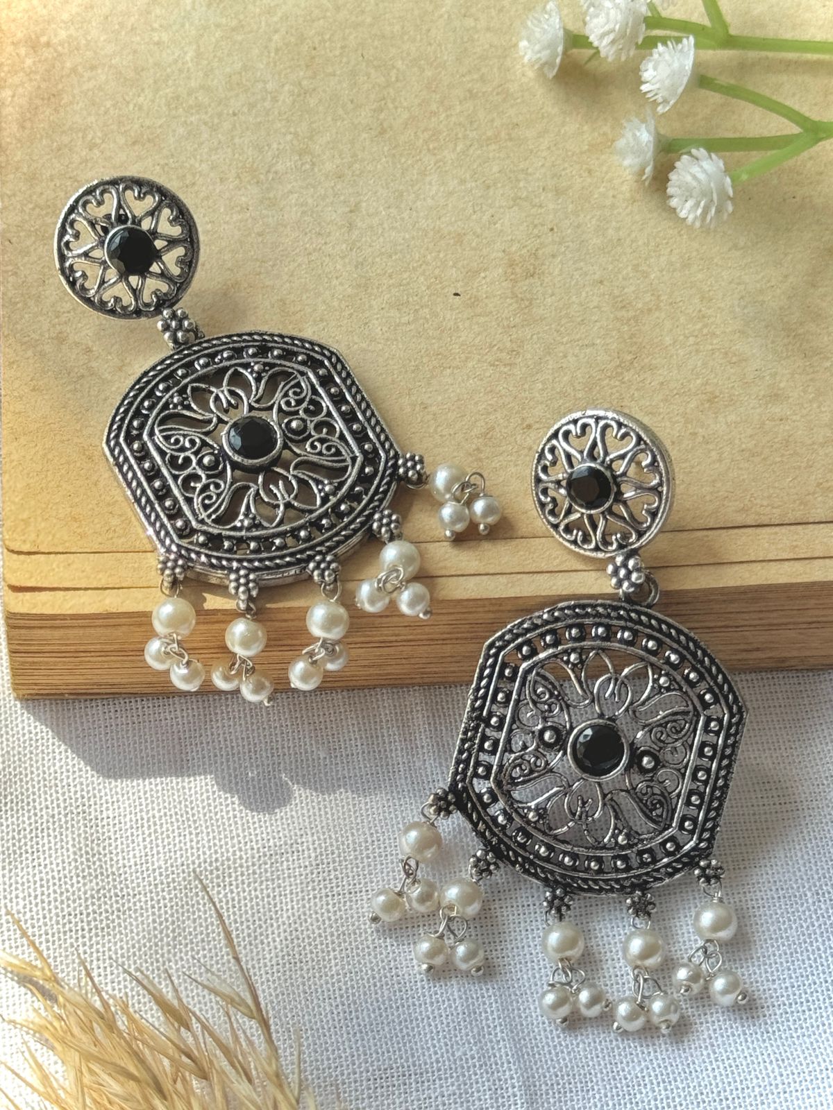 NAVITA DANGLER EARRINGS