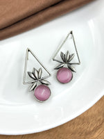 Load image into Gallery viewer, Jiya Stud Stone Earrings